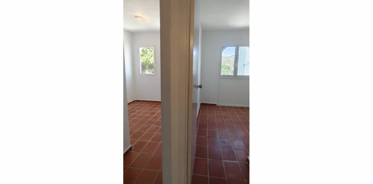 Resale - Bungalow - El Campello - La Almadraba-Coveta Fumà-Amerador