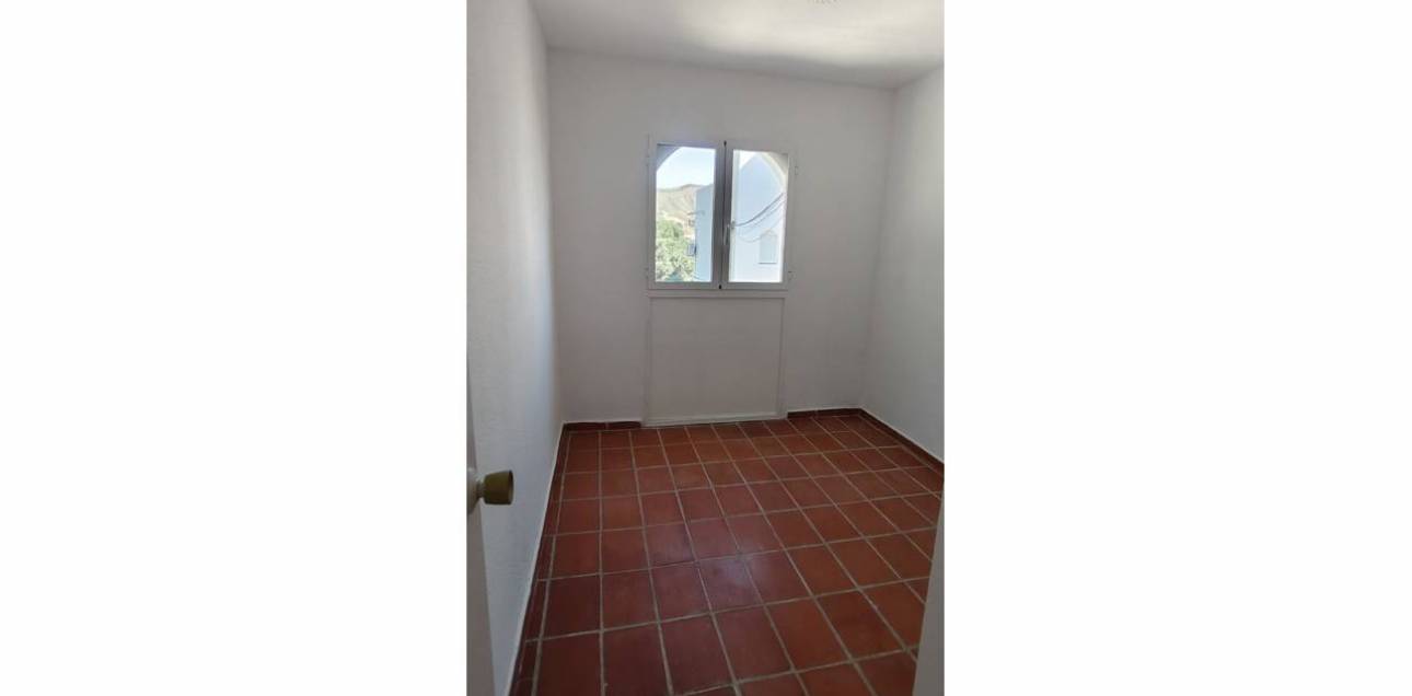 Resale - Bungalow - El Campello - La Almadraba-Coveta Fumà-Amerador