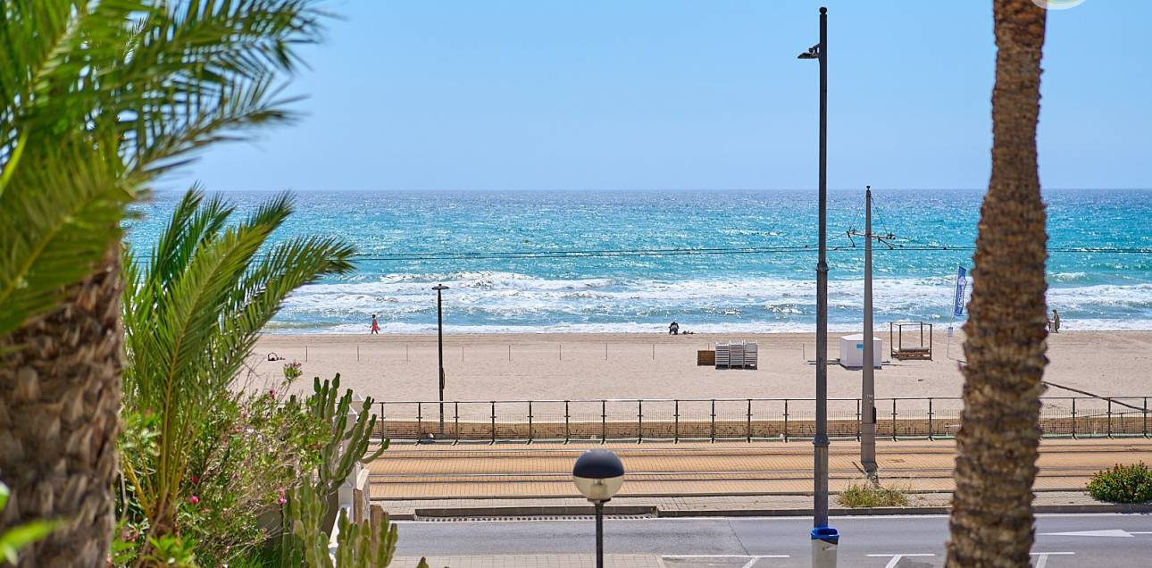 Resale - Apartment - El Campello - Platja Muchavista