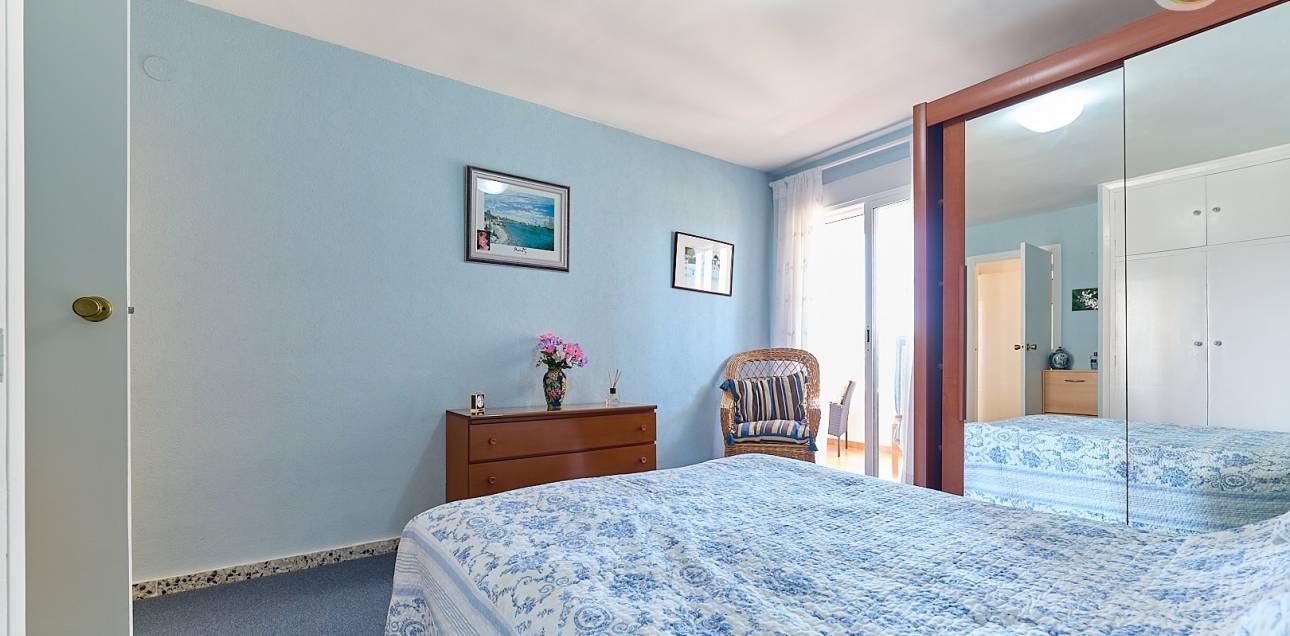 Resale - Apartment - El Campello - Platja Muchavista