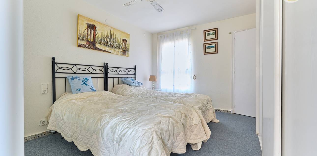 Resale - Apartment - El Campello - Platja Muchavista