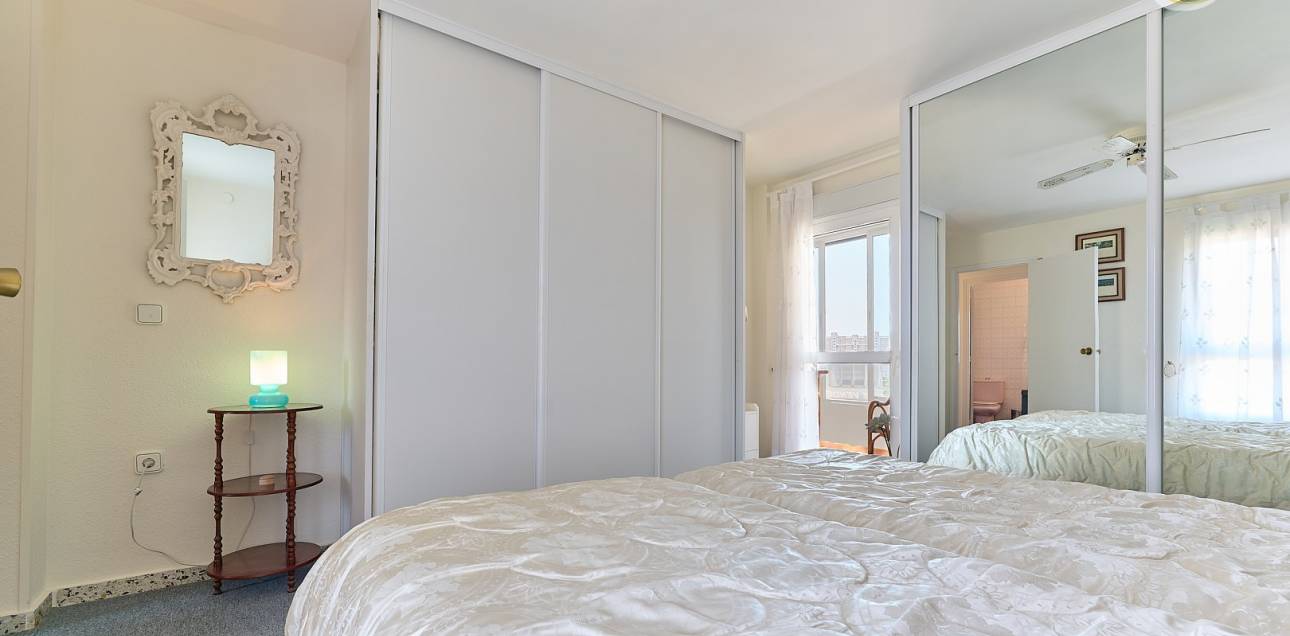 Resale - Apartment - El Campello - Platja Muchavista