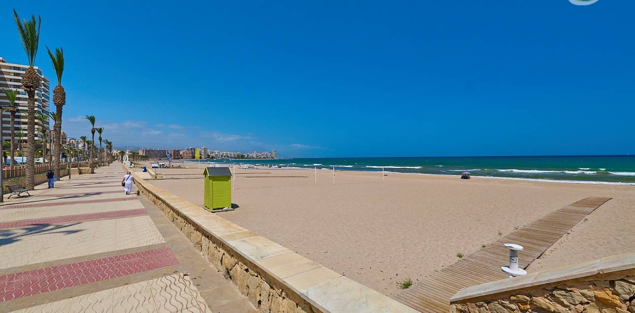 Resale - Apartment - El Campello - Platja Muchavista