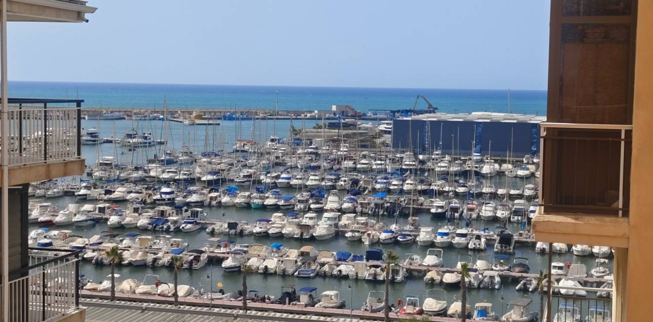 Resale - Apartment - Santa Pola - Puerto