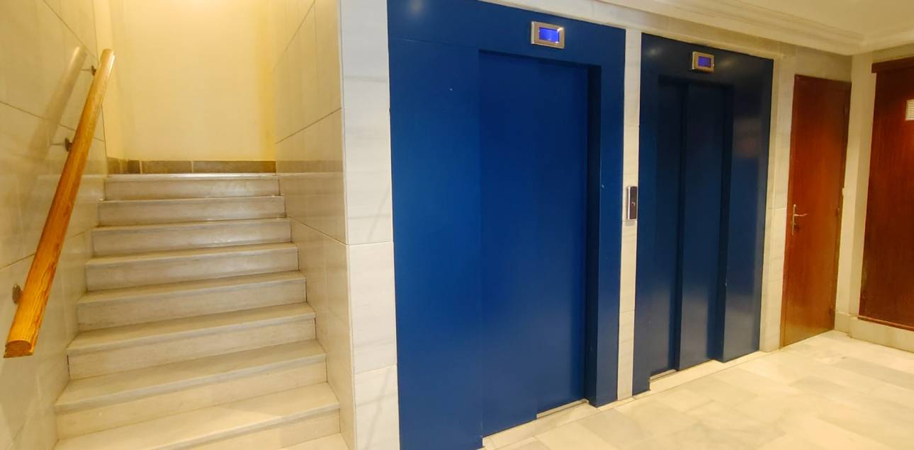 Resale - Apartment - Santa Pola - Puerto