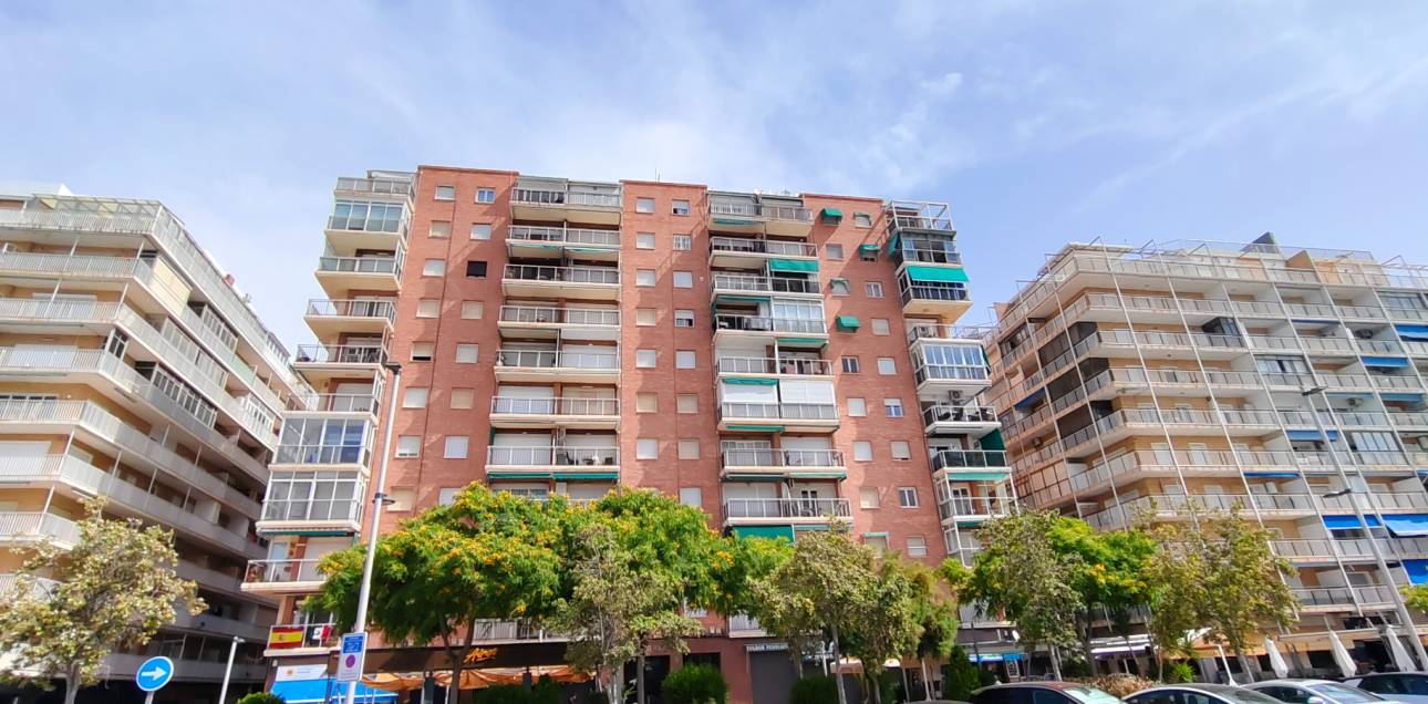 Resale - Apartment - Santa Pola - Puerto