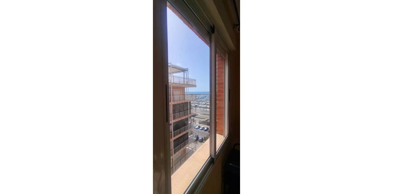 Resale - Apartment - Santa Pola - Puerto