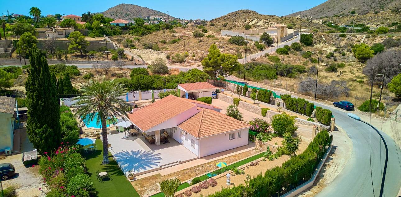 Resale - Villa - El Campello - Norte-Venta Lanuza-Cala d'Or
