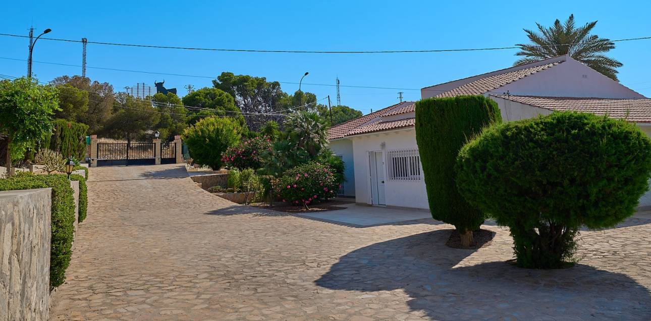 Resale - Villa - El Campello - Norte-Venta Lanuza-Cala d'Or