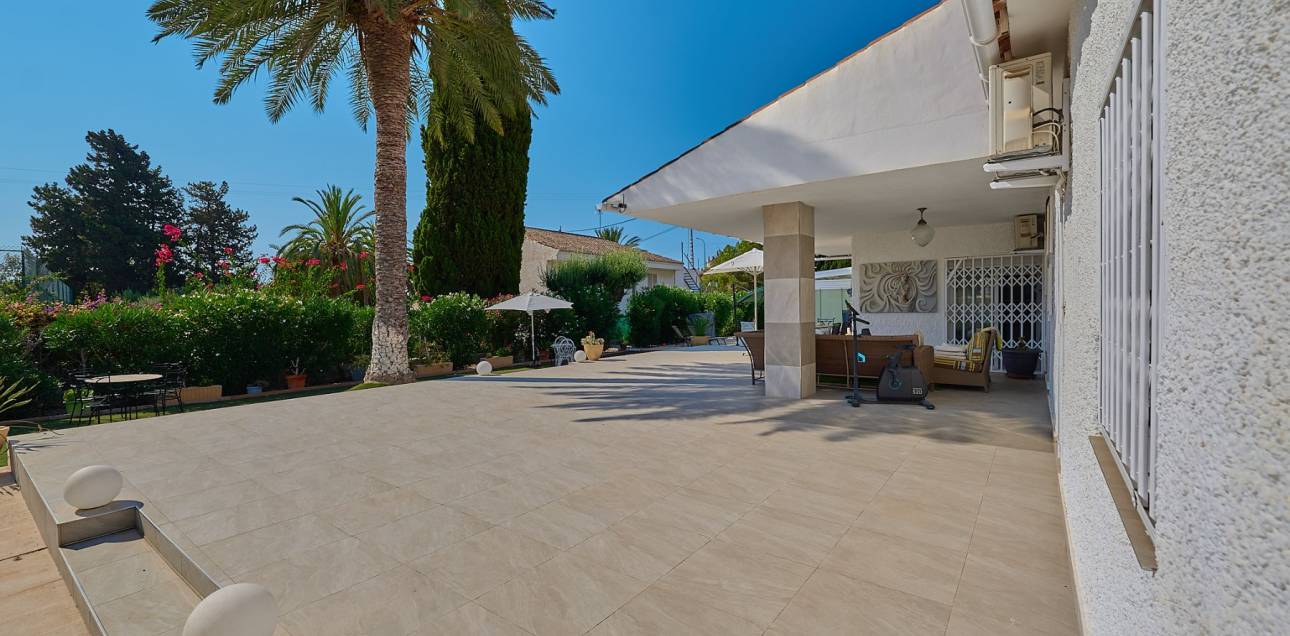 Resale - Villa - El Campello - Norte-Venta Lanuza-Cala d'Or