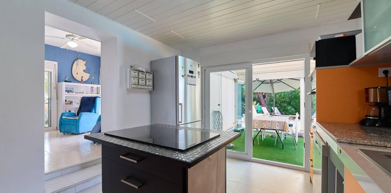 Resale - Villa - El Campello - Norte-Venta Lanuza-Cala d'Or