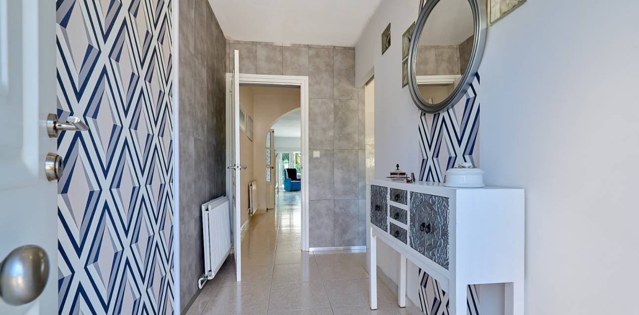 Resale - Villa - El Campello - Norte-Venta Lanuza-Cala d'Or