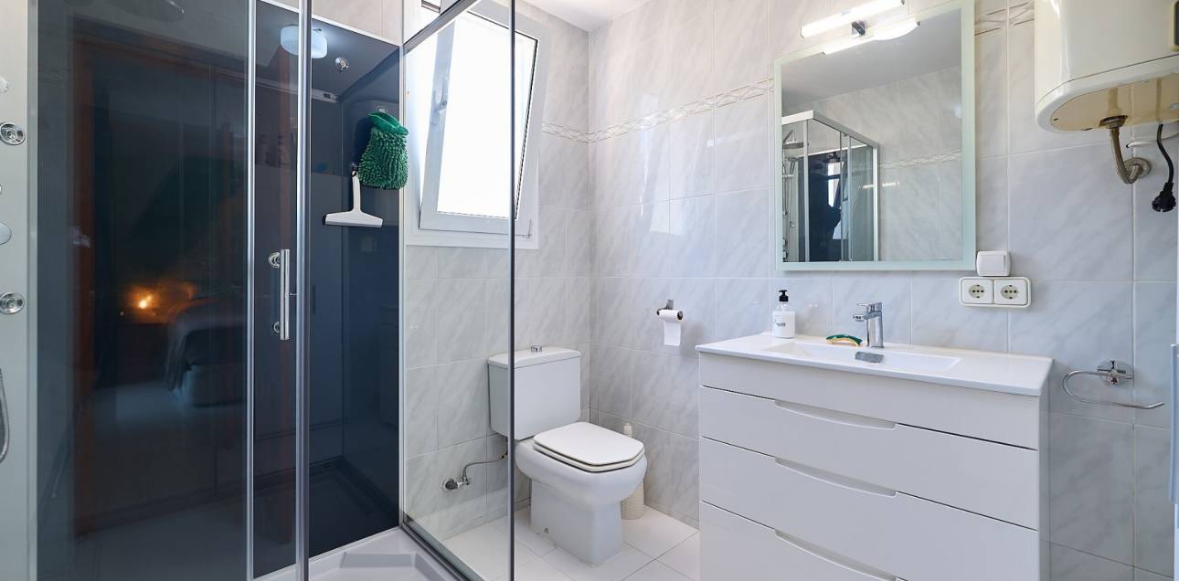 Resale - Villa - El Campello - Norte-Venta Lanuza-Cala d'Or