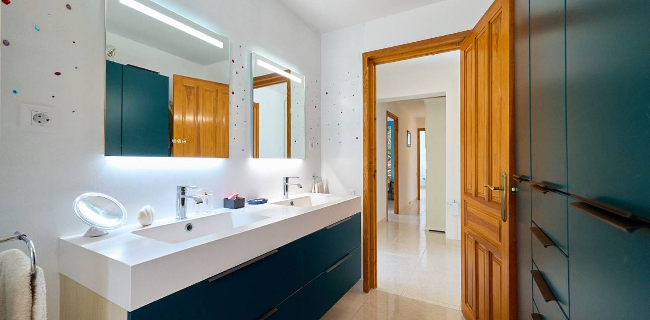 Resale - Villa - El Campello - Norte-Venta Lanuza-Cala d'Or