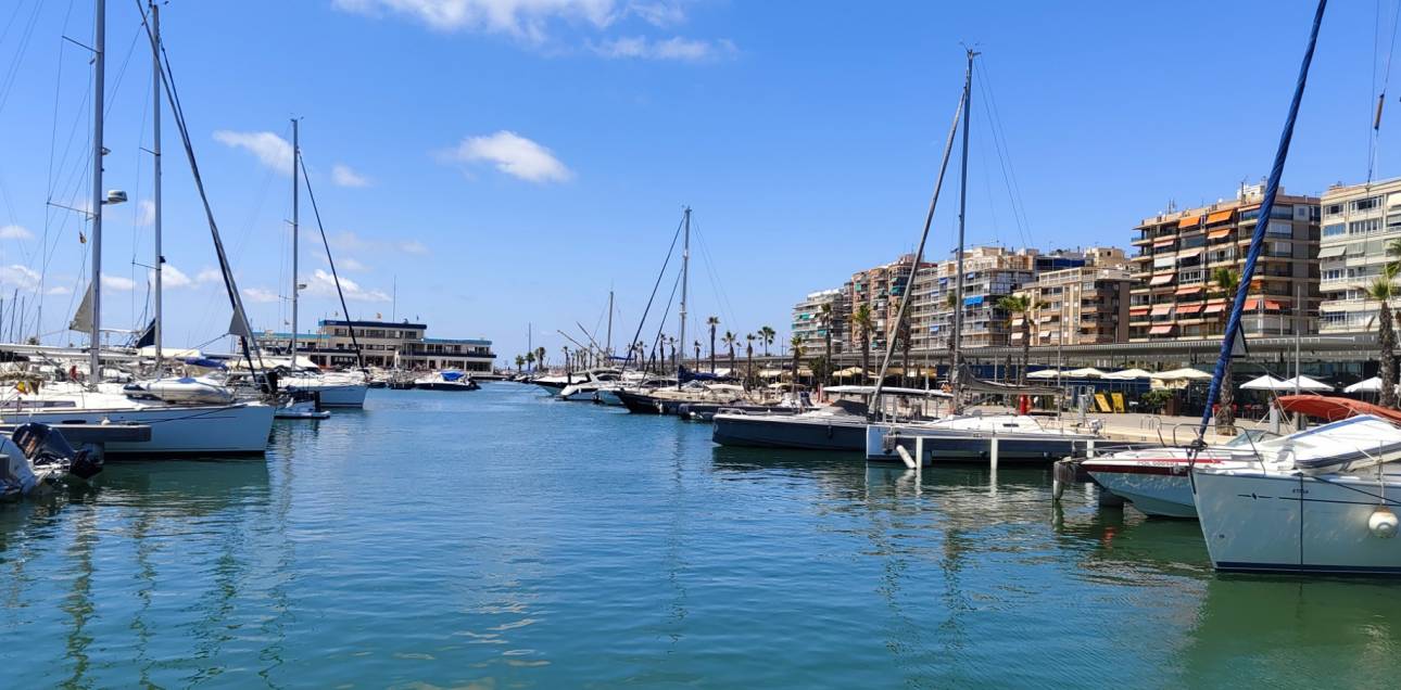 Resale - Apartment - Santa Pola - Puerto