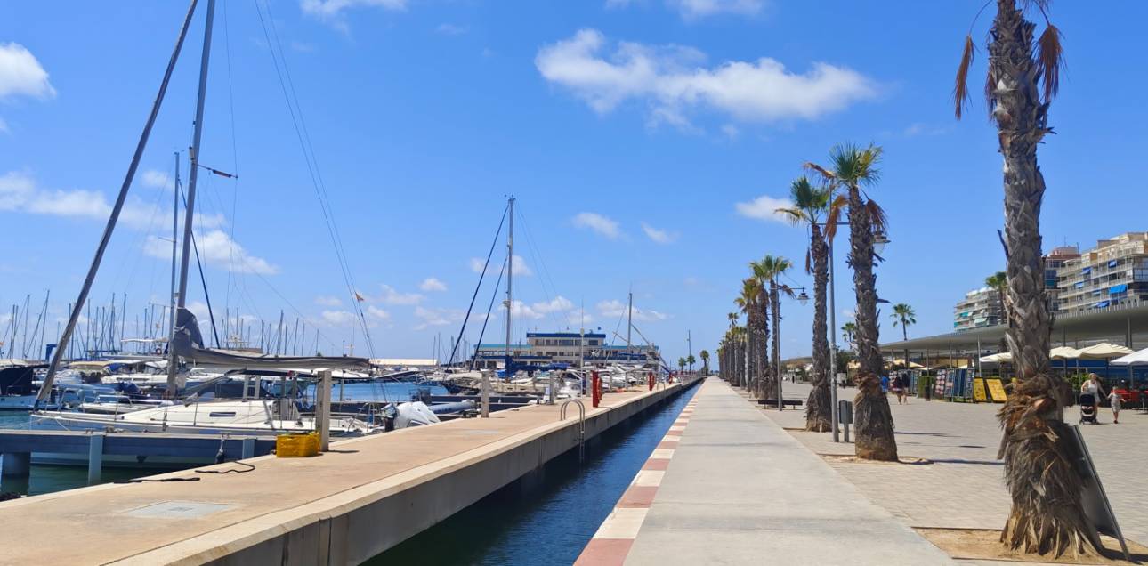 Resale - Apartment - Santa Pola - Puerto