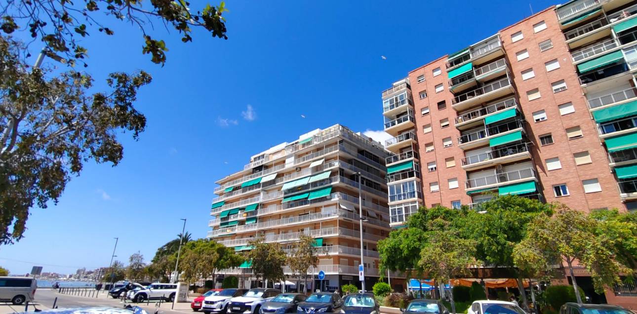 Resale - Apartment - Santa Pola - Puerto