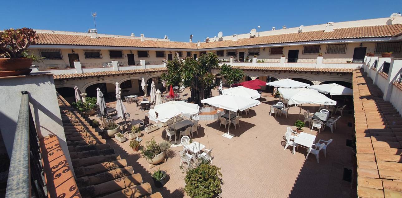 Resale - Villa / Semi detached - El Campello - La Almadraba-Coveta Fumà-Amerador