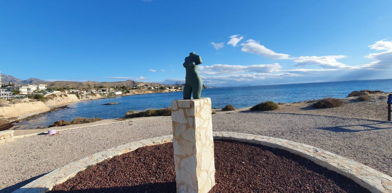 Resale - Villa / Semi detached - El Campello - La Almadraba-Coveta Fumà-Amerador