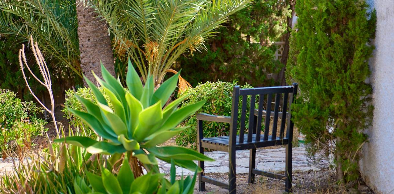 Resale - Villa / Semi detached - El Campello - La Almadraba-Coveta Fumà-Amerador