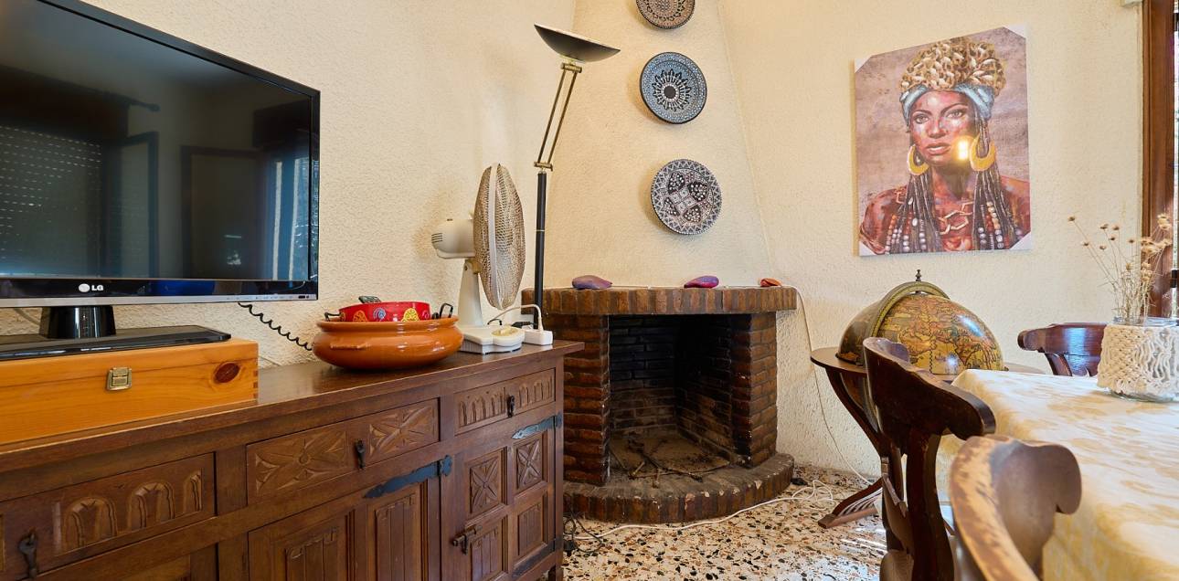 Resale - Villa / Semi detached - El Campello - La Almadraba-Coveta Fumà-Amerador