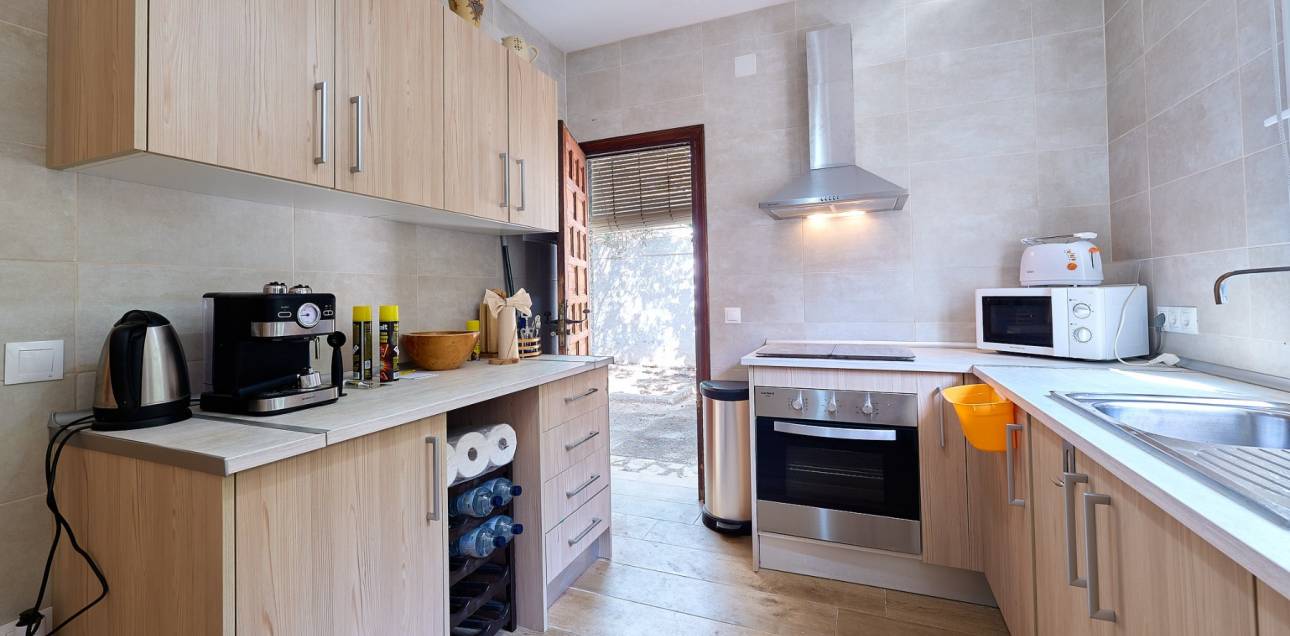 Resale - Villa / Semi detached - El Campello - La Almadraba-Coveta Fumà-Amerador