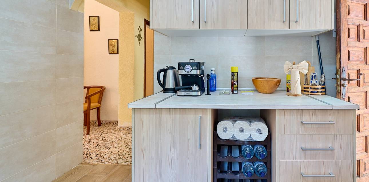 Resale - Villa / Semi detached - El Campello - La Almadraba-Coveta Fumà-Amerador