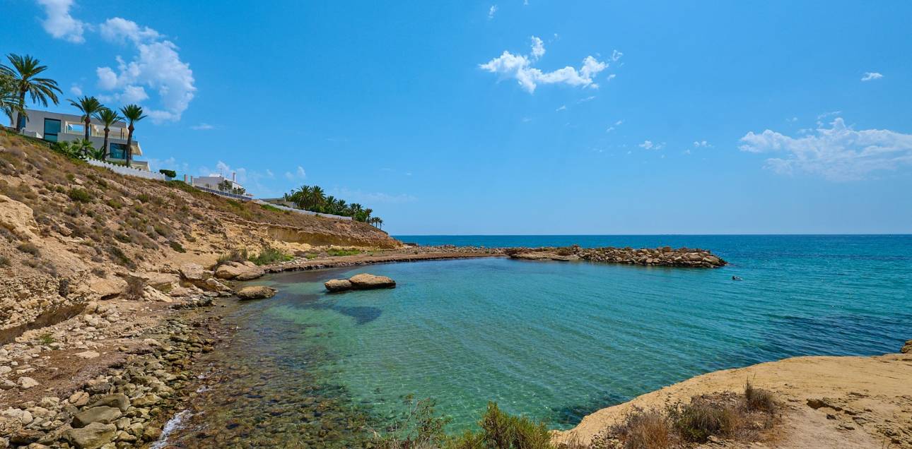 Resale - Villa / Semi detached - El Campello - La Almadraba-Coveta Fumà-Amerador