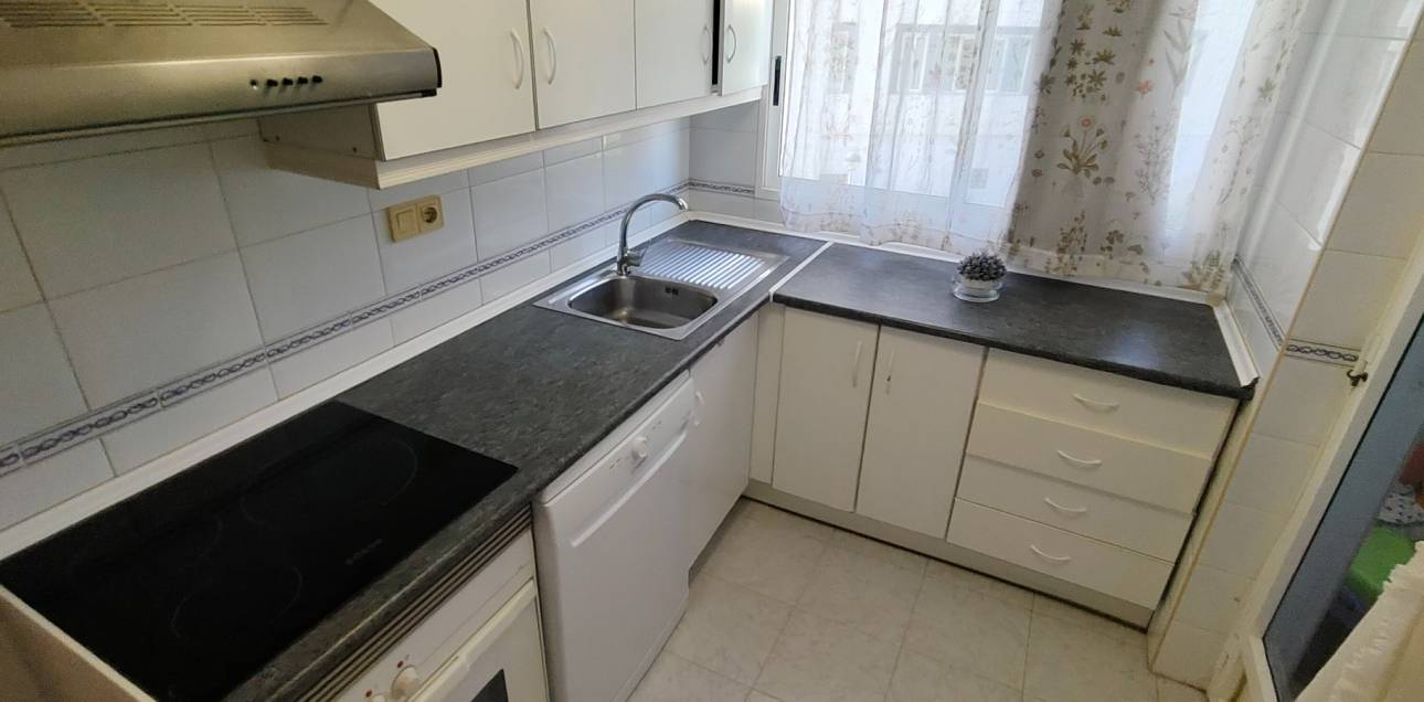 Resale - Apartment - El Campello - El Campello Playa