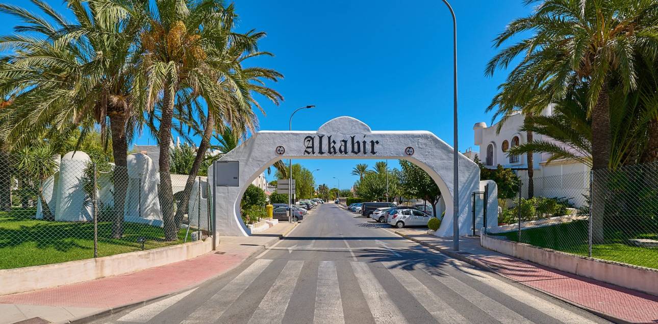 Resale - Town house - El Campello - La Almadraba-Coveta Fumà-Amerador