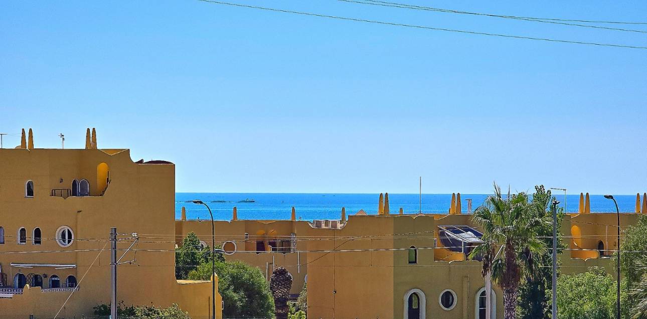 Resale - Town house - El Campello - La Almadraba-Coveta Fumà-Amerador