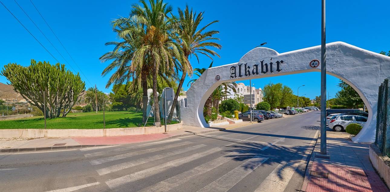 Resale - Town house - El Campello - La Almadraba-Coveta Fumà-Amerador