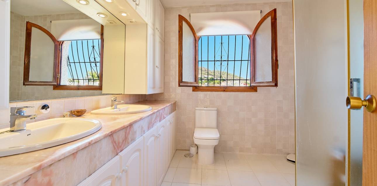 Resale - Villa - El Campello - Pueblo Acantilado - Venta Lanuza