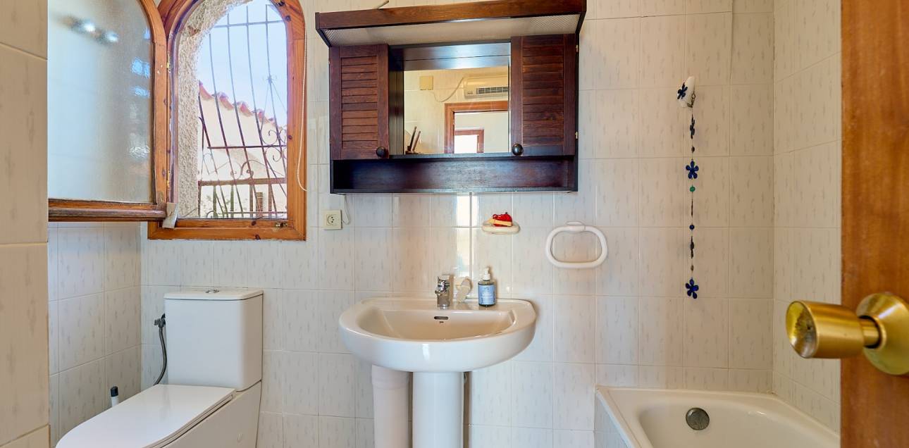 Resale - Villa - El Campello - Pueblo Acantilado - Venta Lanuza