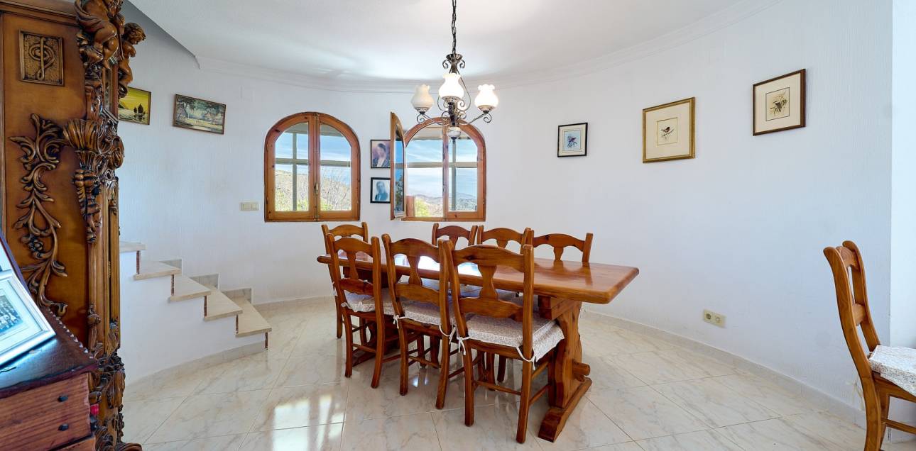 Resale - Villa - El Campello - Pueblo Acantilado - Venta Lanuza