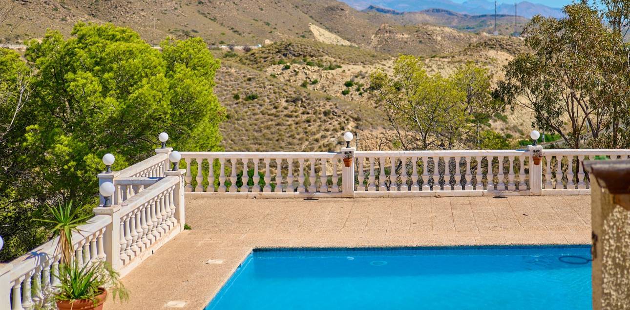 Resale - Villa - El Campello - Pueblo Acantilado - Venta Lanuza