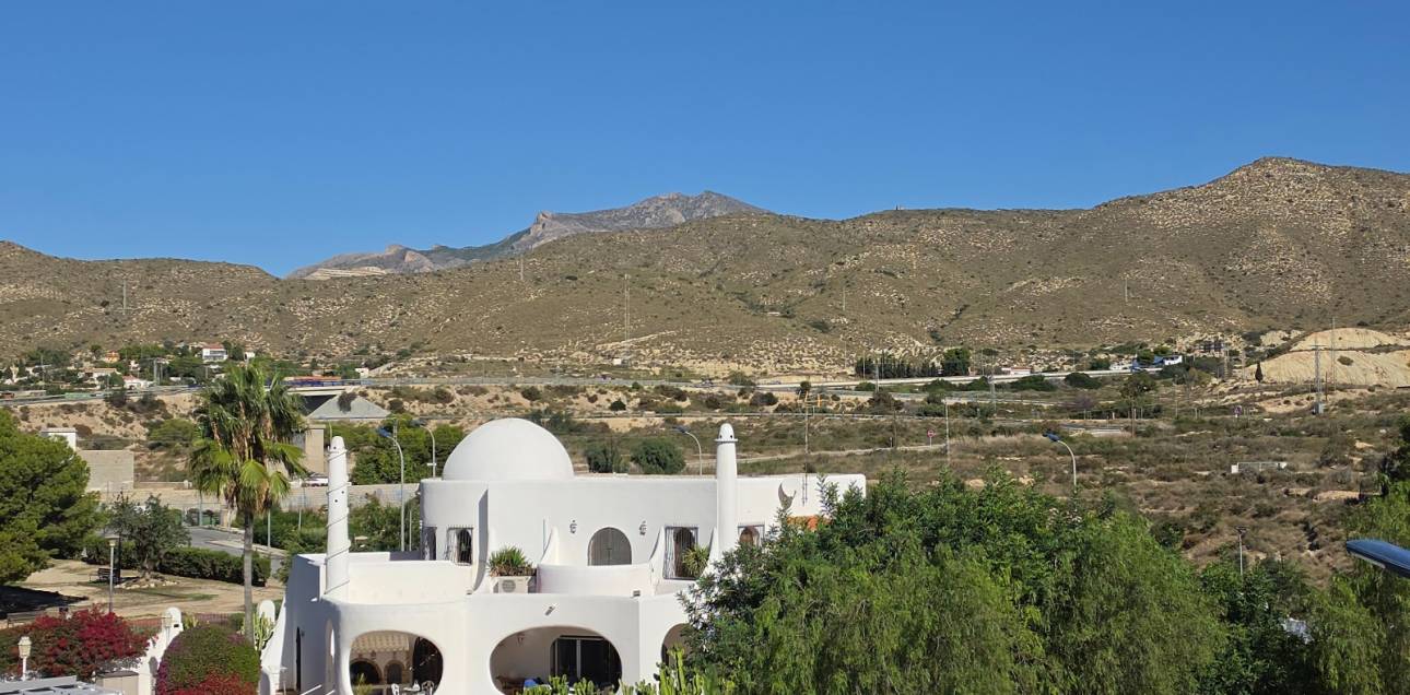 Resale - Town house - El Campello - La Almadraba-Coveta Fumà-Amerador